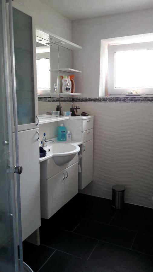 Wohnung Fuer Monteure Und Messebauer Algermissen Luaran gambar